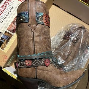 Brand new Durango cowboy boots